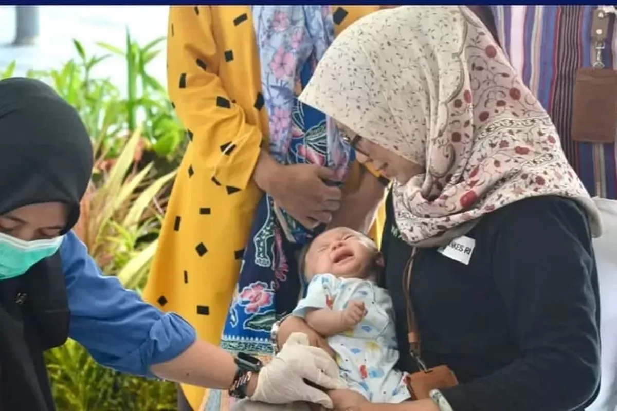 Vaksin Heksavalen Diperkenalkan di Lombok Timur: Cegah 6 Penyakit dalam 1 Suntikan! - Lombok Post
