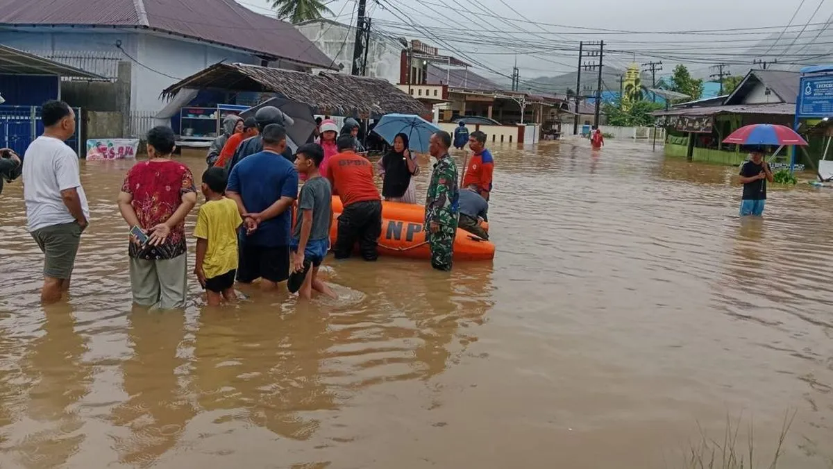 Air Bah Tumpah dari Langit-Libas Kota Tengah Malam, Mayat Bergeletakan