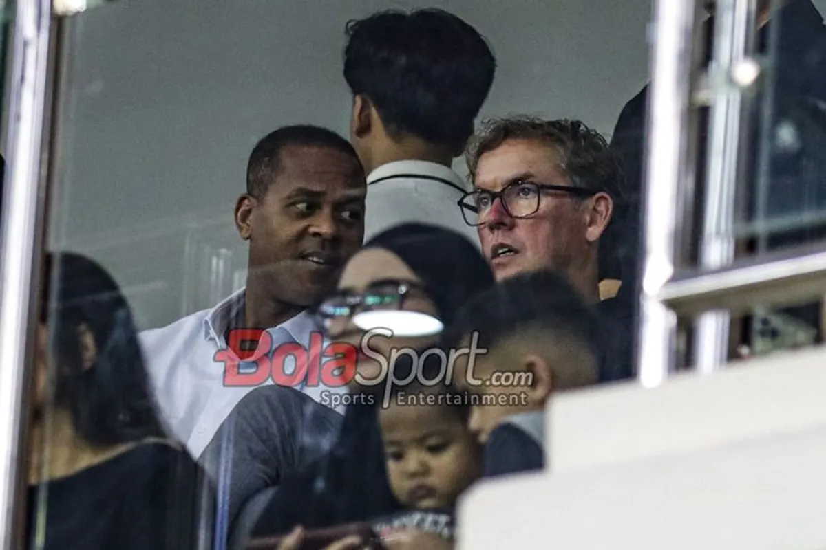 Eks Asisten Pelatih Timnas Indonesia Bidik Kursi Pelatih Ajax, Pundit Belanda: Sama Sekali Tak Layak