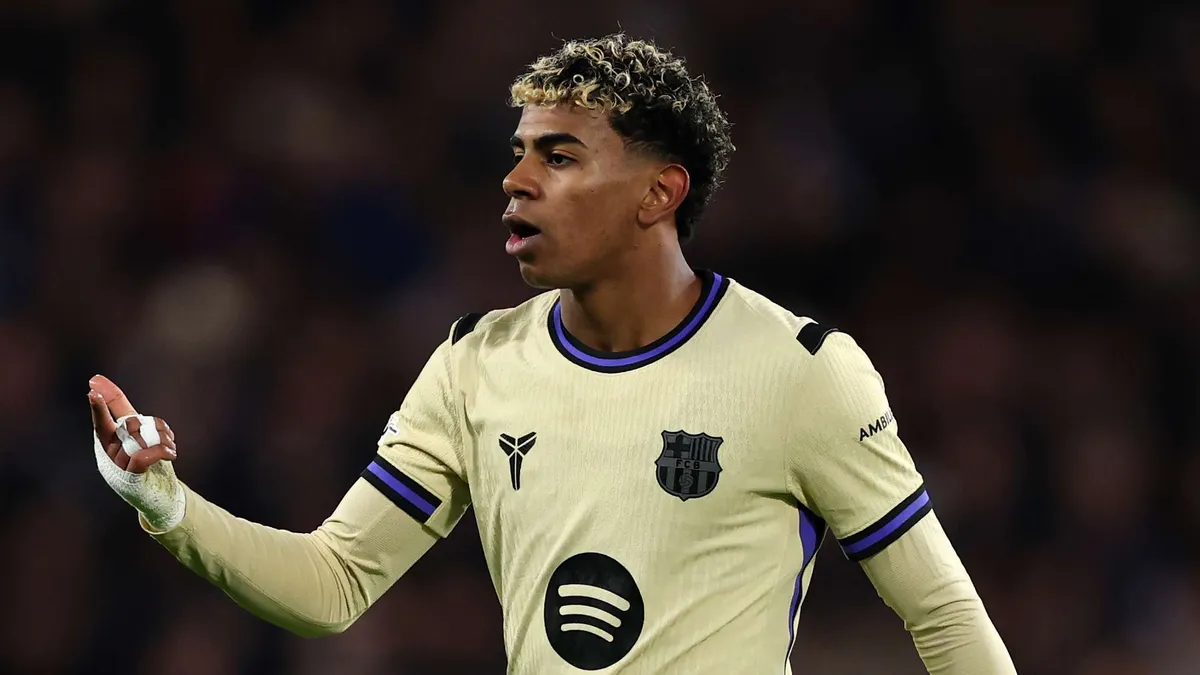 "Tidak Seambisius Cristiano Ronaldo Atau Lionel Messi" - Sensasi Barcelona Lamine Yamal Diprediksi Tak Akan Capai Level Dua Megabintang Dunia Sepakbola