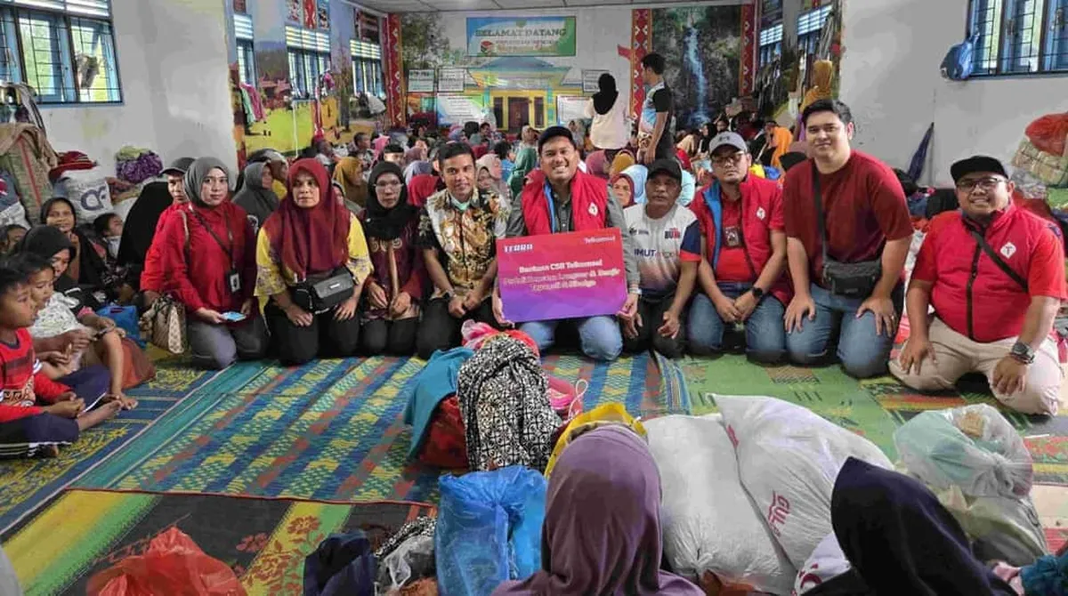 Telkomsel Salurkan Bantuan Sosial dan Percepatan Pemulihan Jaringan di Aceh, Sumatera Utara dan Sumatera Barat