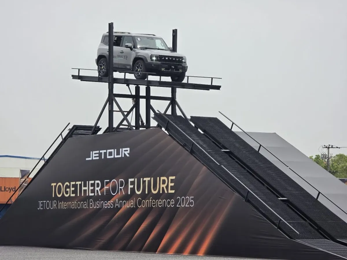 Pertaruhan Berani Mati Jetour: Jual T2 Termurah Sejagat di Indonesia, Strategi Bakar Uang atau Jenius?