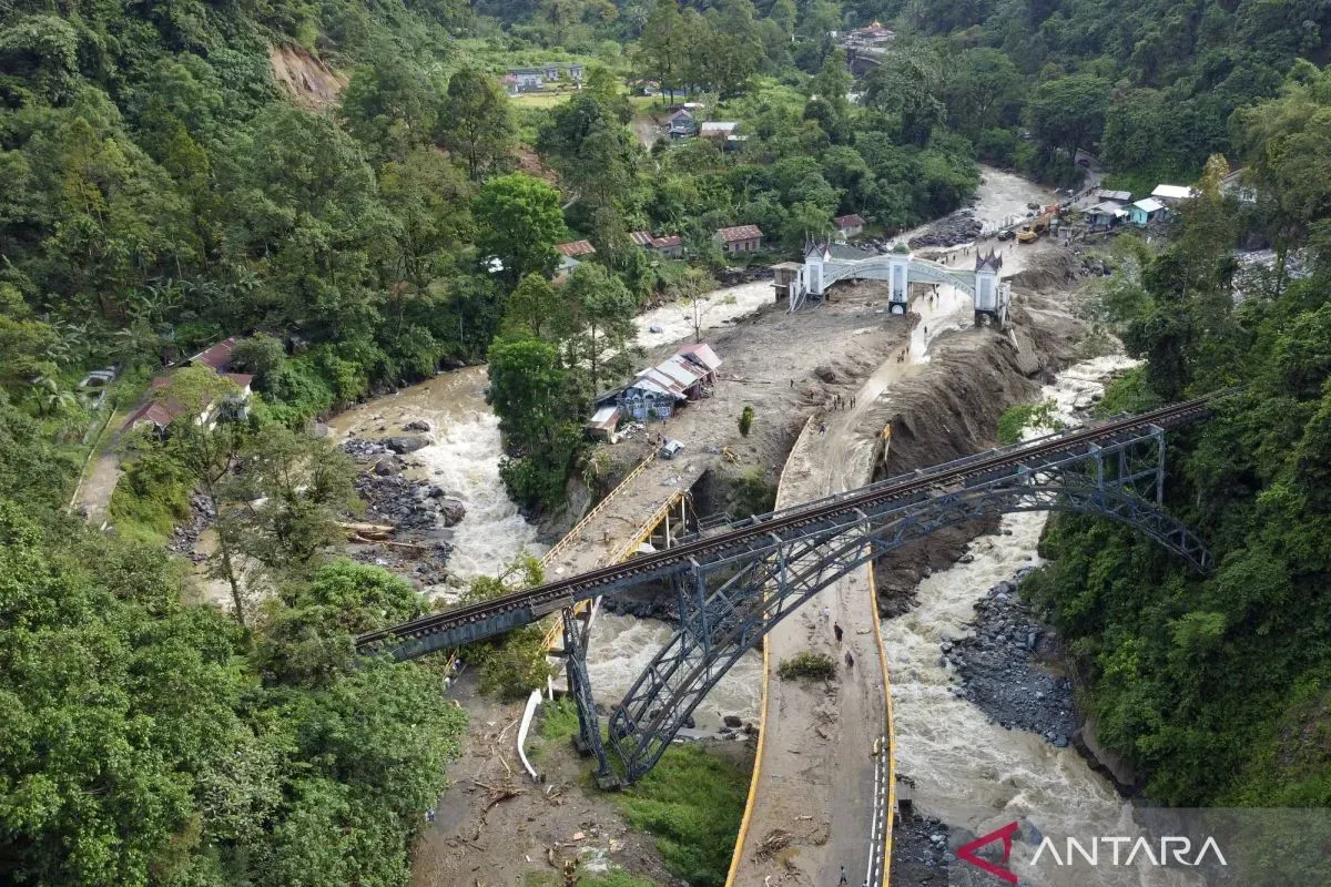 Jalur Lembah Anai yang kembali diterjang galodo