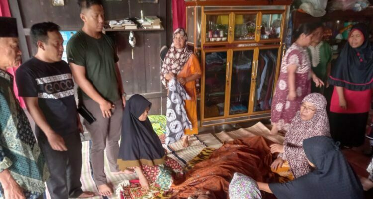 Seorang gadis desa tewas tenggelam saat mencuci pakaian dan piring di Sungai Itam Desa Karang Dapo 1 Sabtu, 24, September 2022.