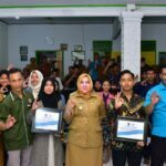 Sedikitnya 23 warga Kabupaten Musi Rawas Propinsi Sumatera Selatan menerima beasiswa Sumber Daya Manusia Perkebunan Kepala Sawit (SDMPKS).