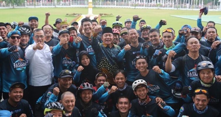 Puluhan goweser tergabung dalam club sepeda "Raja Gowes" tiba di Kota Palembang, Sabtu, 29 Oktober 2022 petang.