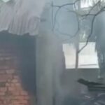 Kobaran api menghanguskan satu unit rumah di Kampung Jawa Timur, Desa Mekar Jaya, Kecamatan Tebing Tinggi