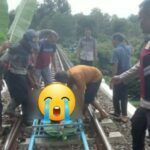 Wanita penyadap karet ini ditemukan tewas di Perlintasan Kereta Api di Desa Tanah Pilih, Kecamatan Gumay Talang, Kabupaten Lahat, Jumat, 9 Desember 2022.
