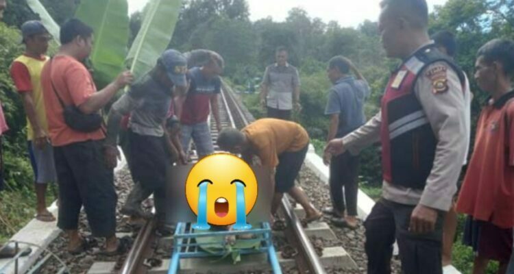 Wanita penyadap karet ini ditemukan tewas di Perlintasan Kereta Api di Desa Tanah Pilih, Kecamatan Gumay Talang, Kabupaten Lahat, Jumat, 9 Desember 2022.