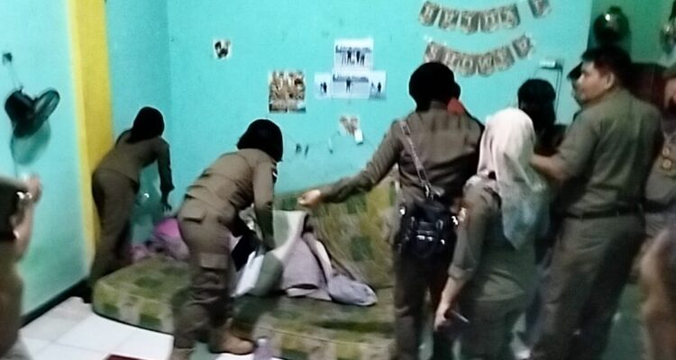 Sepasang remaja di Kota Lubuklinggau nekat berbuat dosa dimalam bulan suci Ramadhan berada dalam kamar kosan tanpa busana