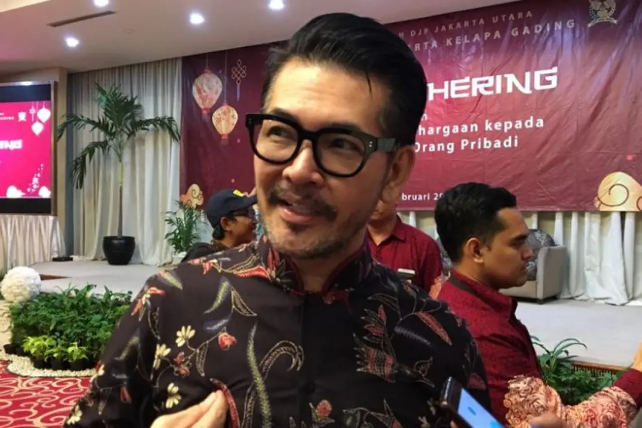 Ferry Salim Terharu di Syukuran 7 Bulanan Kehamilan Dhika Himawan: Keluarga Adalah Anugerah