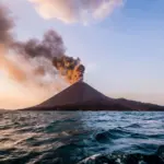 Rekam Jejak Suara Terkeras: Dari Krakatau Hingga Hunga Tonga, Mana yang Terbesar?