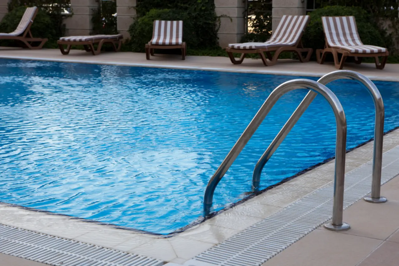 Bocah 5 Tahun Tewas Tenggelam di Kolam Renang Usai Menyelinap dari Pengawasan