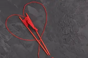 Red String Theory: Benang Merah Cinta yang Tak Terputus dan Kilau Berlian Alami