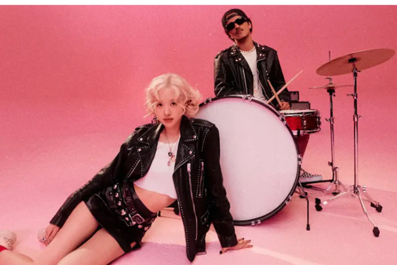 Rose BLACKPINK & Bruno Mars ‘APT’ Puncaki Spotify Global, Kalahkan Taylor Swift Rose BLACKPINK & Bruno Mars ‘APT’ Puncaki Spotify Global, Kalahkan Taylor Swift