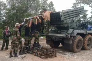 Kamboja Tembakkan Roket BM-21, Klaim Balas Serangan Thailand
