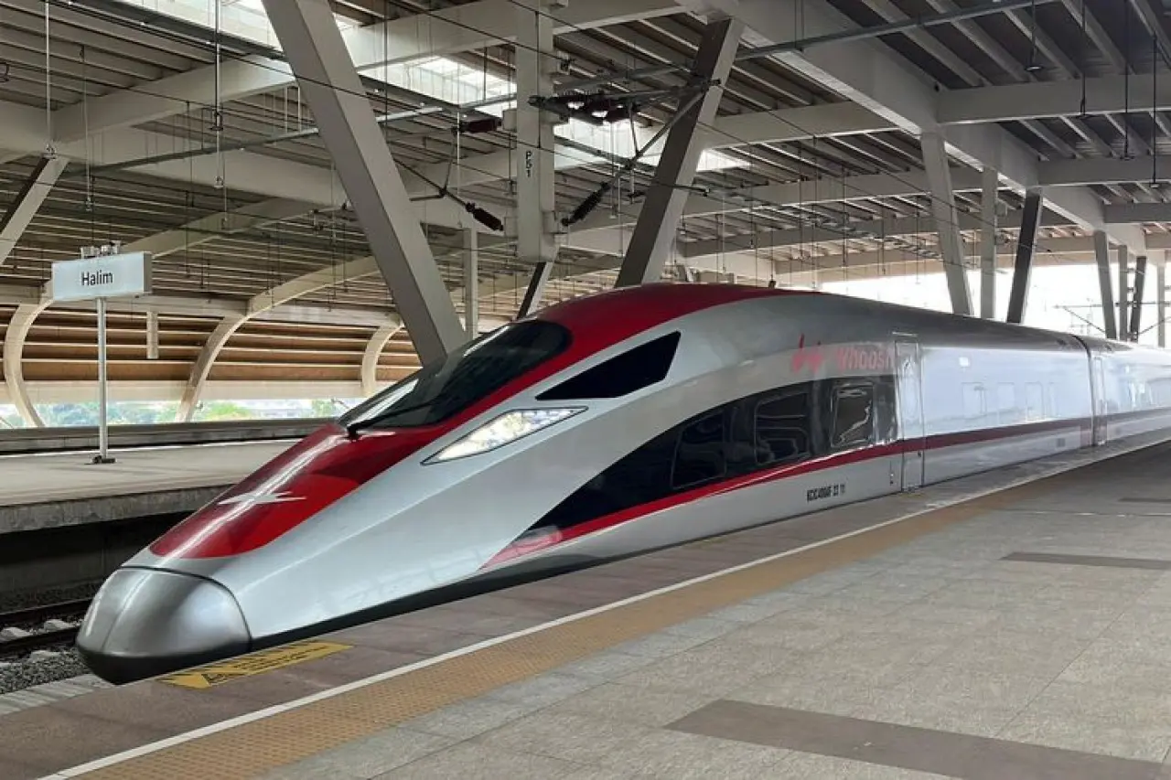 KPK Selidiki Dugaan Korupsi Proyek Whoosh, KCIC: Kami Siap Kooperatif