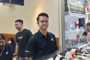 Saksi Sidang Cerai Eza Gionino Bantah Tuduhan KDRT