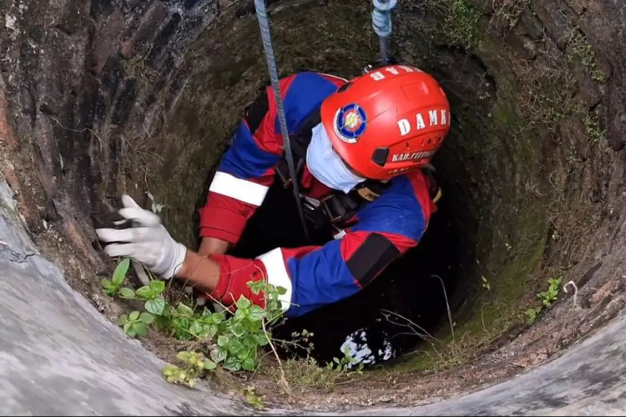 Damkar: Lebih dari Sekadar Pemadam Api, Pahlawan ‘Sat-Set’ Tangani Segala Urusan Warga