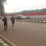 Pelari Muda Jakarta: Antara Trotoar Sempit dan Duel Maut dengan Kendaraan