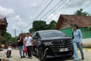 Azizah Salsha Melayat ke Blora, Beri Penghormatan Terakhir untuk Ayah Pratama Arhan