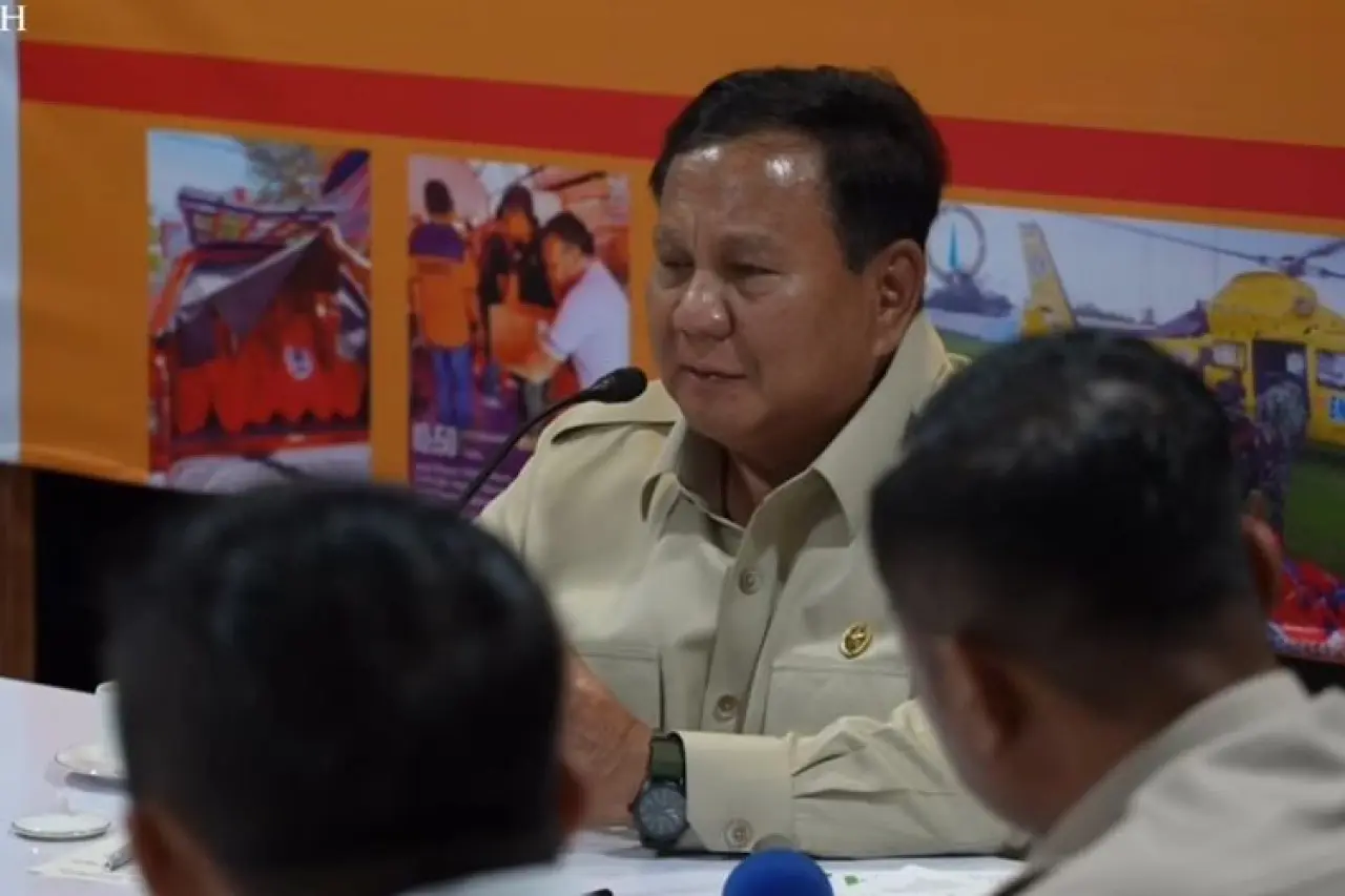Suara Gemetar Prabowo Tutup Ratas Bencana Aceh: “Saya Bangga”