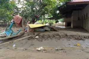 Nasruddin Mengungsi 13 Hari, Rumah Tertimbun Lumpur 1,5 Meter