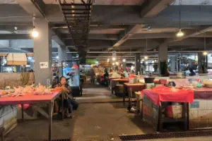 Pasar Ciputat Sepi Pasca Revitalisasi, Pedagang Merugi Kios Banyak Terbengkalai