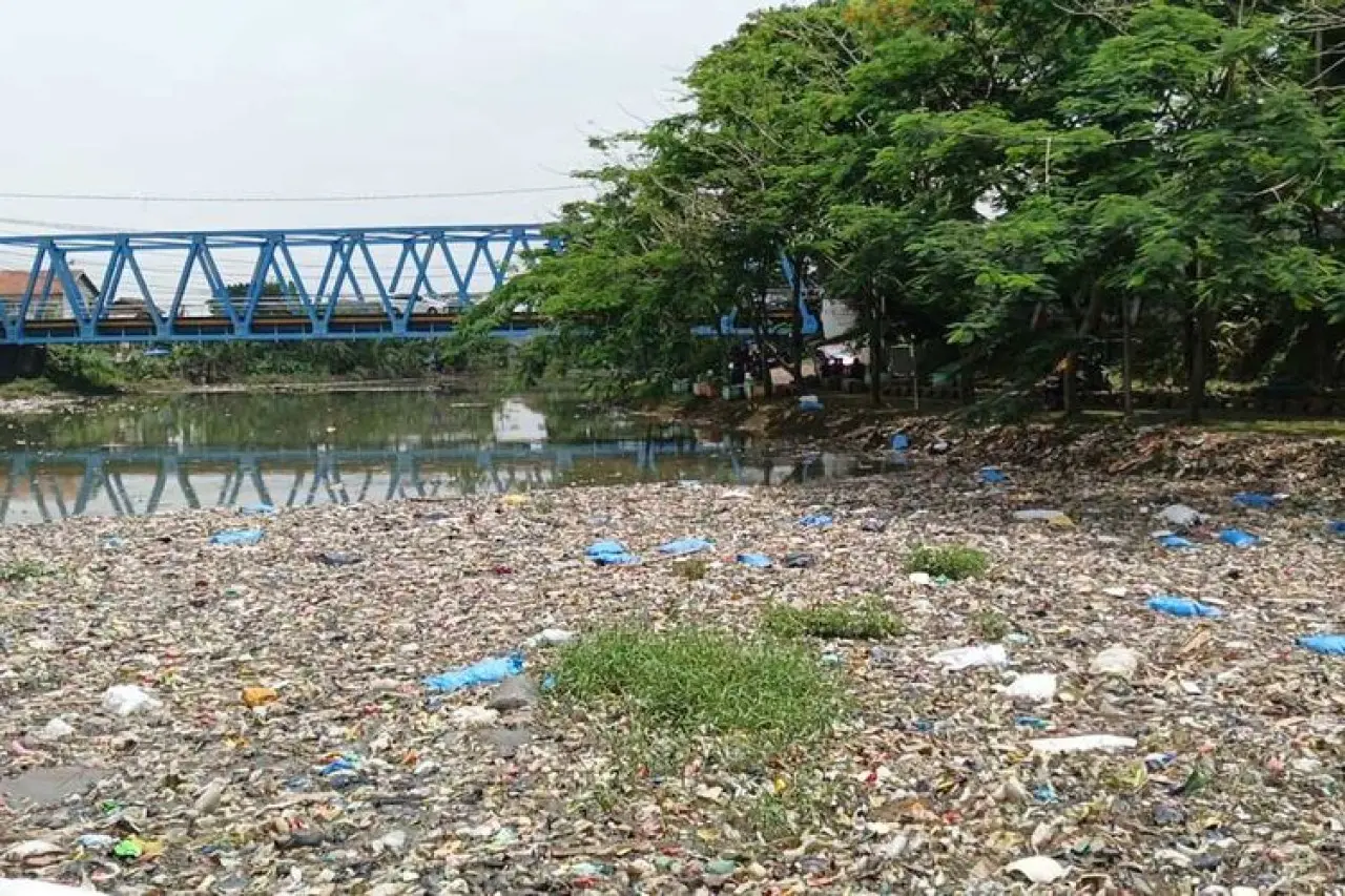 Banjir Bojongsoang: 372 KK Direlokasi, Dedi Mulyadi Siapkan Rp 10 Juta per KK untuk Sewa Rumah Banjir Bojongsoang: 372 KK Direlokasi, Dedi Mulyadi Siapkan Rp 10 Juta per KK untuk Sewa Rumah
