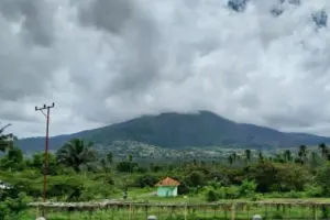 Gunung Lewotobi Diguyur Hujan Deras, Getaran Banjir Terekam Alat Seismograf