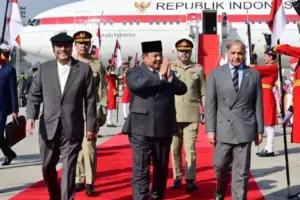 Prabowo Tiba di Pakistan, Langsung Bertemu Presiden dan PM
