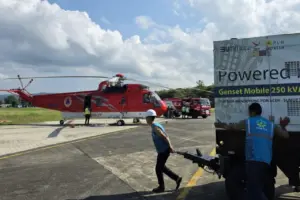 PLN Terbangkan Genset 250 kVA Pakai Helikopter ke RSUD Aceh Tengah