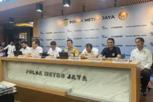 Polisi Sita 6 Bom Molotov, Rencana Demo Rusuh di DPR Terbongkar