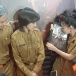 Tangis Karina Ranau Cium Foto Epy Kusnandar di Momen Qorin 2