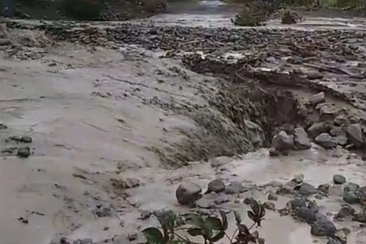 Banjir Lembata Putus Akses 6 Desa, Warga Terisolir