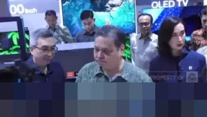 Airlangga: Mal Bisa Jadi Tempat Kerja, Pemerintah Dorong Fasilitas WFA