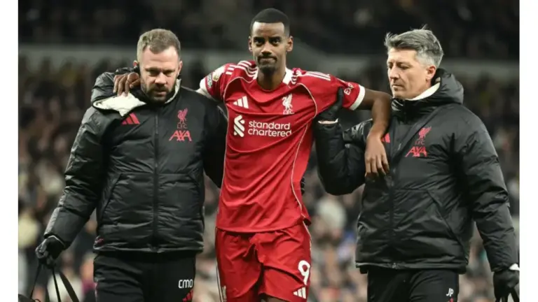 Alexander Isak: “Saya Akan Bekerja Keras untuk Kembali Secepat Mungkin ke Liverpool”