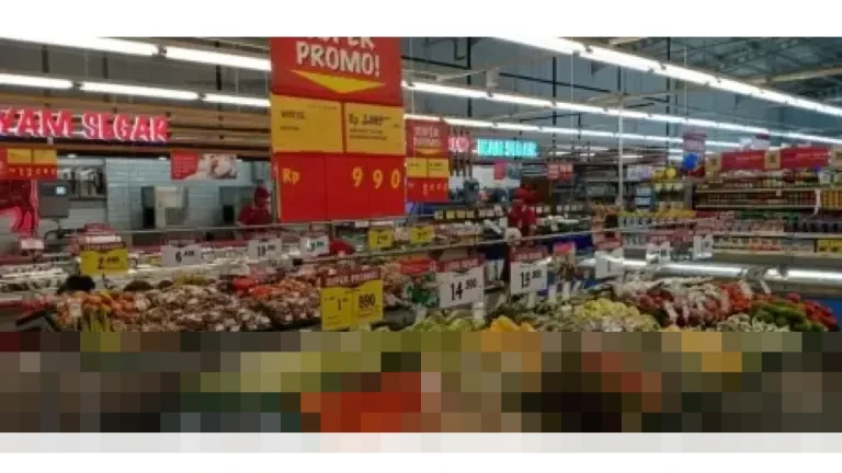 Alfamart, Indomaret, dan Super Indo Gencarkan Promo Akhir Tahun hingga Awal Januari 2026 Alfamart, Indomaret, dan Super Indo Gencarkan Promo Akhir Tahun hingga Awal Januari 2026