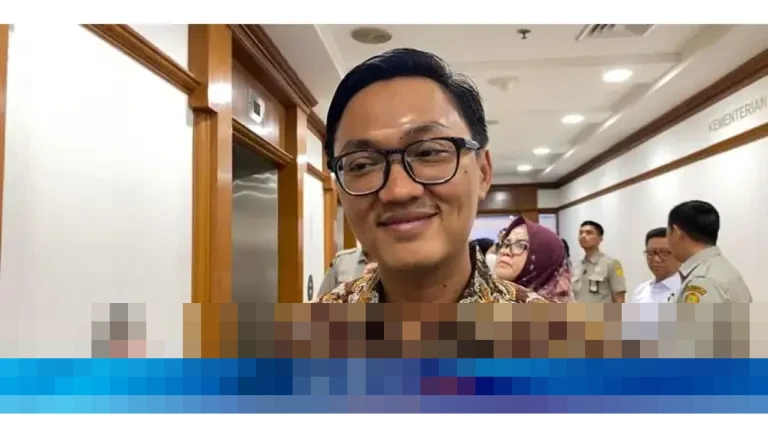 Aminuddin Ma’ruf: Pertamina Patra Niaga Berpotensi Jadi Induk Merger Tiga Anak Usaha Pertamina Aminuddin Ma’ruf: Pertamina Patra Niaga Berpotensi Jadi Induk Merger Tiga Anak Usaha Pertamina