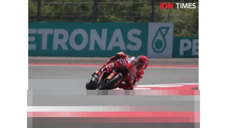 Andrea Iannone Tegaskan: Marc Marquez Hebat, Namun Tak Punya Kharisma Sekuat Valentino Rossi