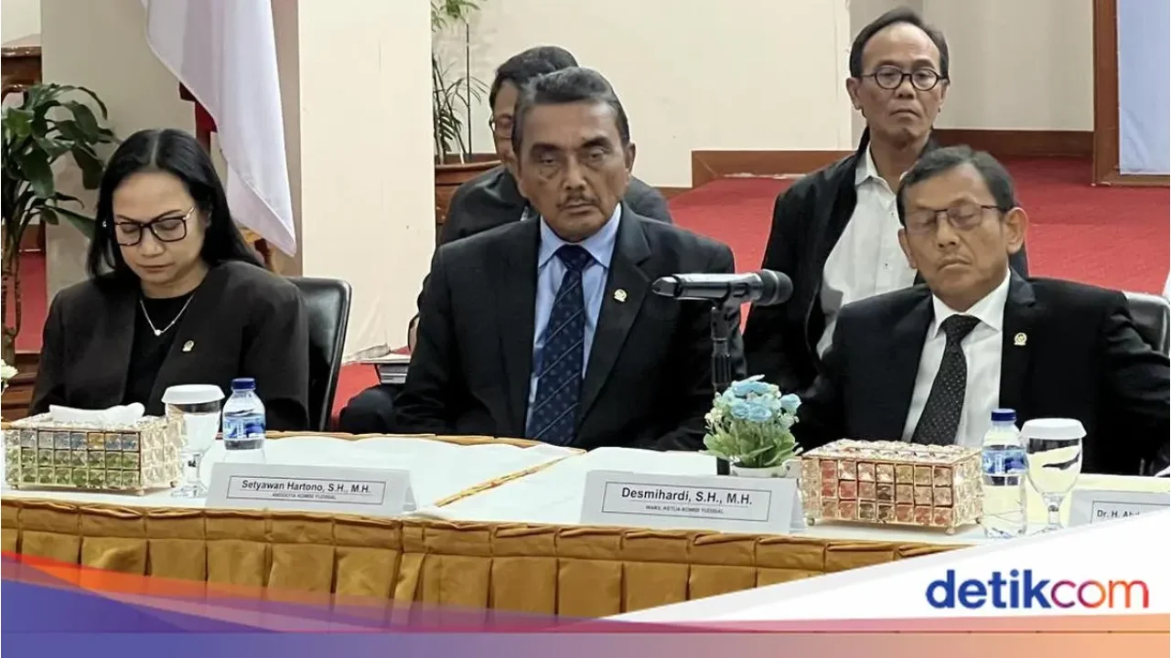 Anggota KY Setyawan Hartono: Parkiran Mobil Jadi Indikasi Awal Gaya Hidup Hedon Hakim Anggota KY Setyawan Hartono: Parkiran Mobil Jadi Indikasi Awal Gaya Hidup Hedon Hakim