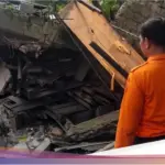 Angin Kencang Terjang Bogor, Rumah Dua Lantai di Kelurahan Empang Ambruk Akibat Bangunan Tua