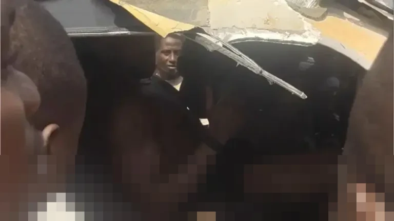 Anthony Joshua Terlibat Kecelakaan Tragis di Nigeria, Dua Orang Tewas di Lokasi Kejadian