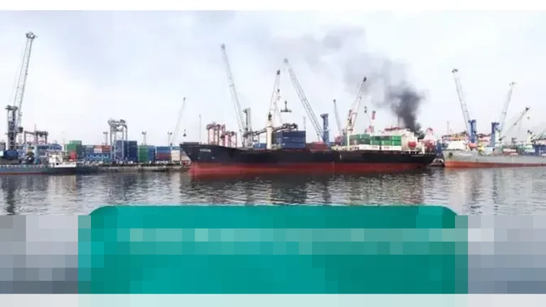 Api Lahap Ruang Mesin dan Penyimpanan BBM Kapal Kontainer Verizon di Pelabuhan Tanjung Perak Surabaya