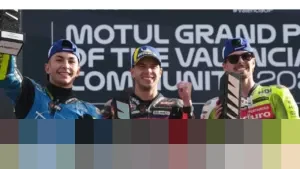 Aprilia Tegaskan Prioritas Lanjut dengan Trackhouse, Tepis Peluang VR46 di MotoGP 2027