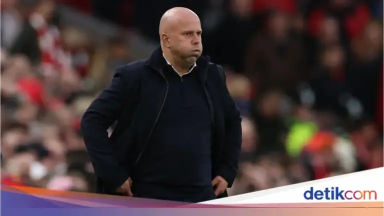 Arne Slot: “Fokus Kami Dua Laga Sulit Mendatang” di Tengah Absennya Alexander Isak