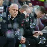 Arne Slot Ungkap Tujuh Pemain Liverpool Terancam Absen Lawan Wolves, Termasuk Salah dan Isak