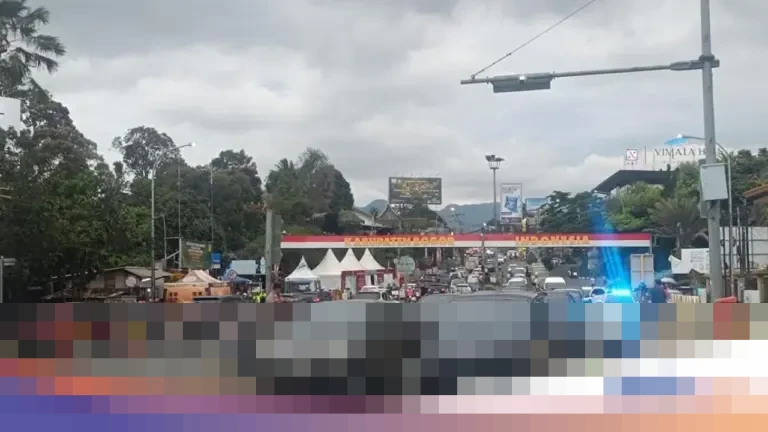 Arus Lalu Lintas Puncak Bogor Kembali Normal Dua Arah Usai Rekayasa One Way Berakhir