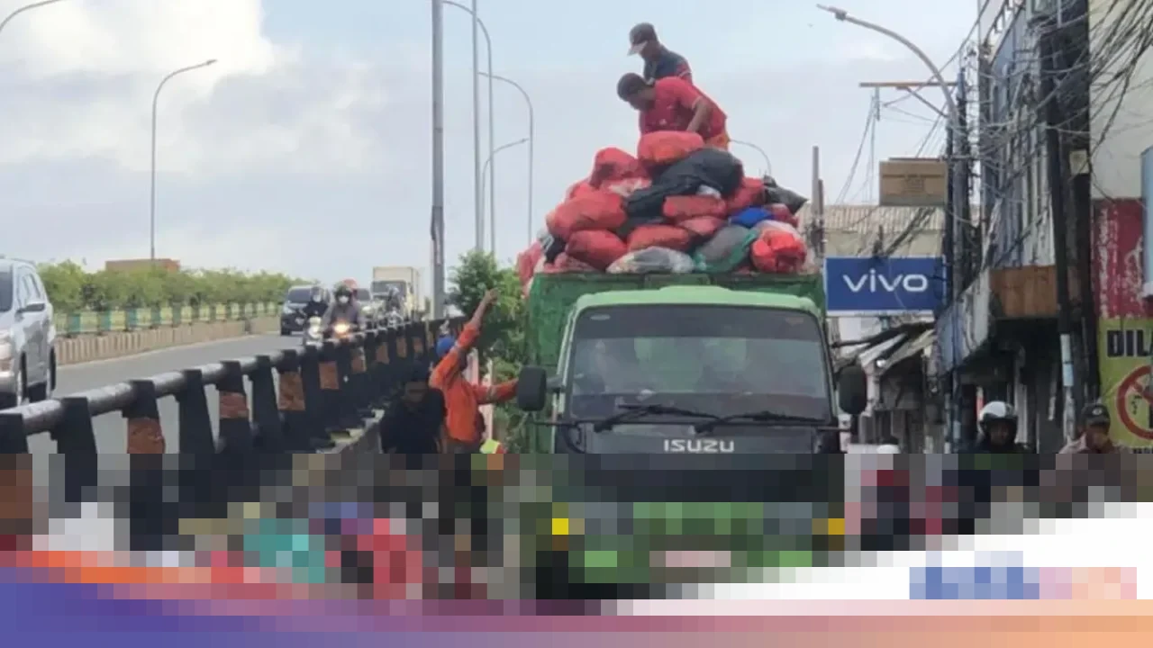 Asep Nurdin: “Pemkot Tangsel Angkut Sampah Bertahap, Fokus Titik Krusial”