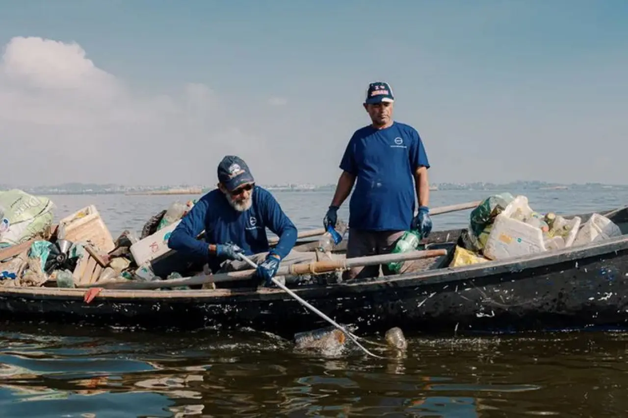 AS Roma Angkut 15 Ton Sampah Laut, Libatkan Nelayan Indonesia